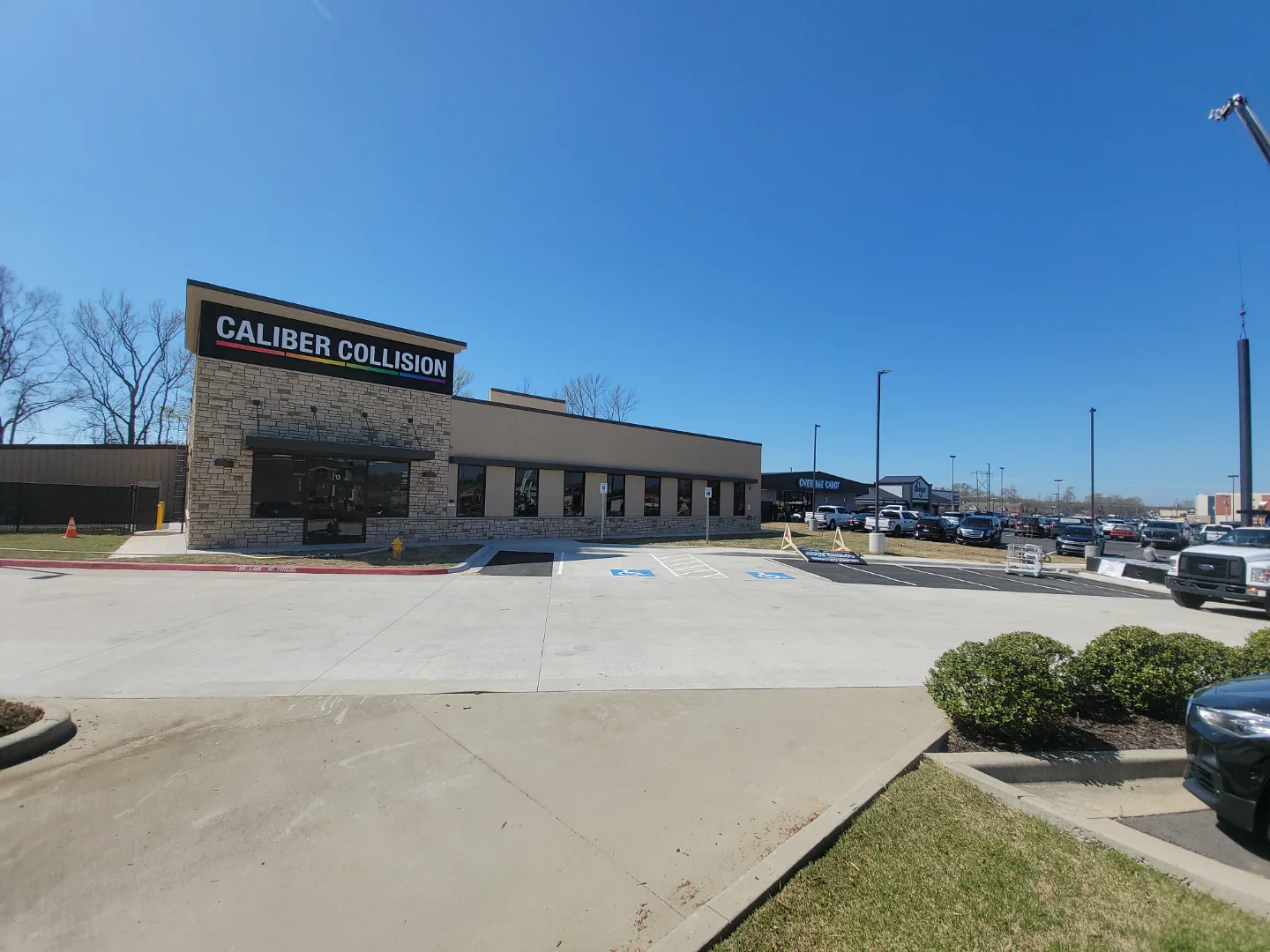 Caliber Collision - Cabot